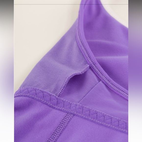 Lululemon Live Lightly Tank Power Purple/White - Size 4 - Picture 3 of 10